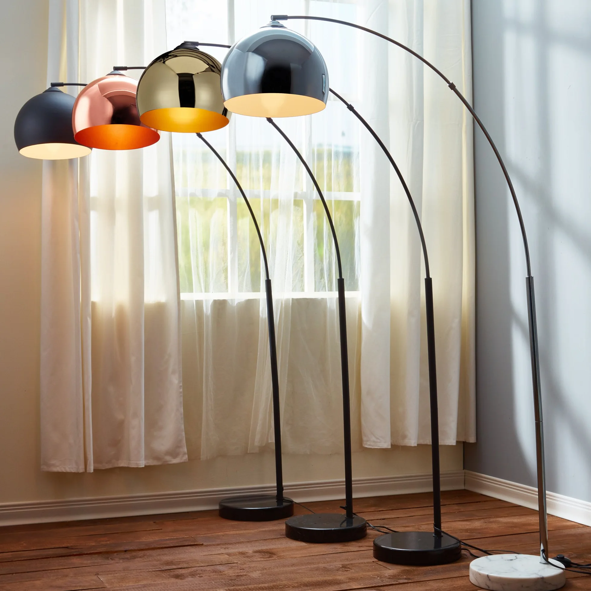 Lampada da terra LED Illuminazione Negra Moderna Arquer Versanora VN-L00013-EU