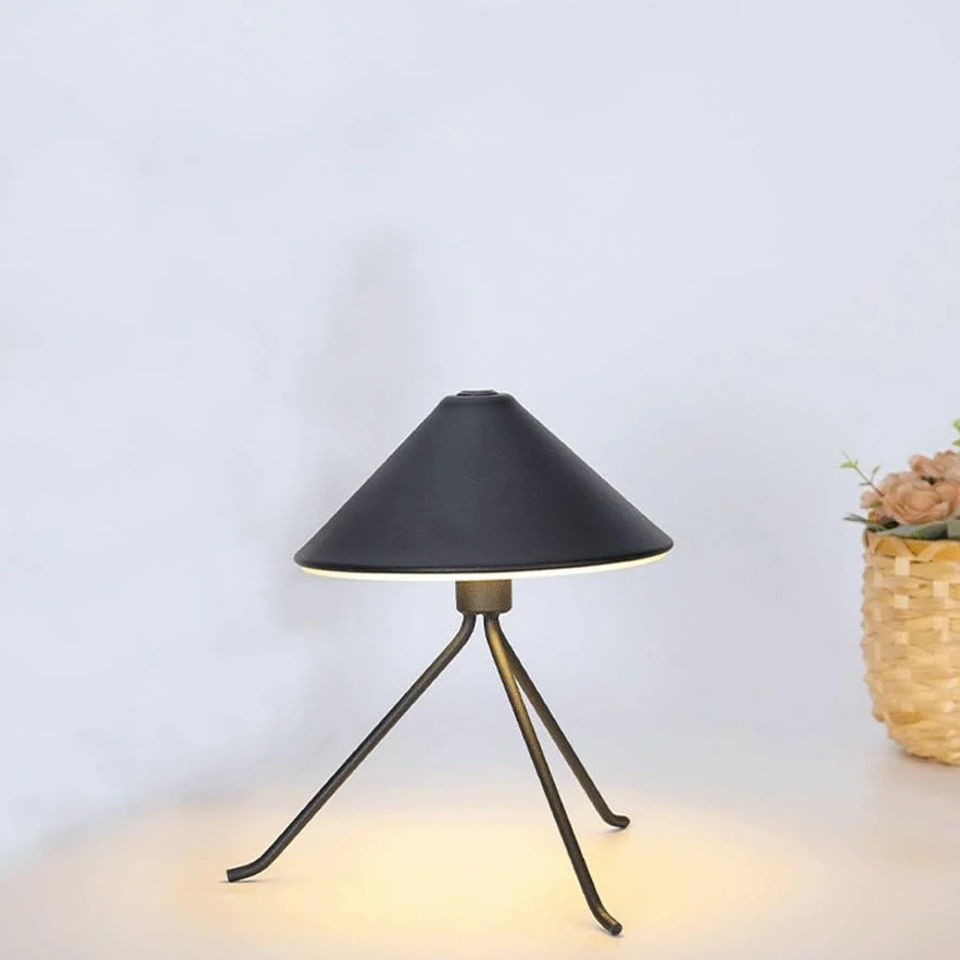 Lampada da tavolo Lampada da scrivania con luce notturna semplice e creativa for camera letto Lampade per la camera da letto