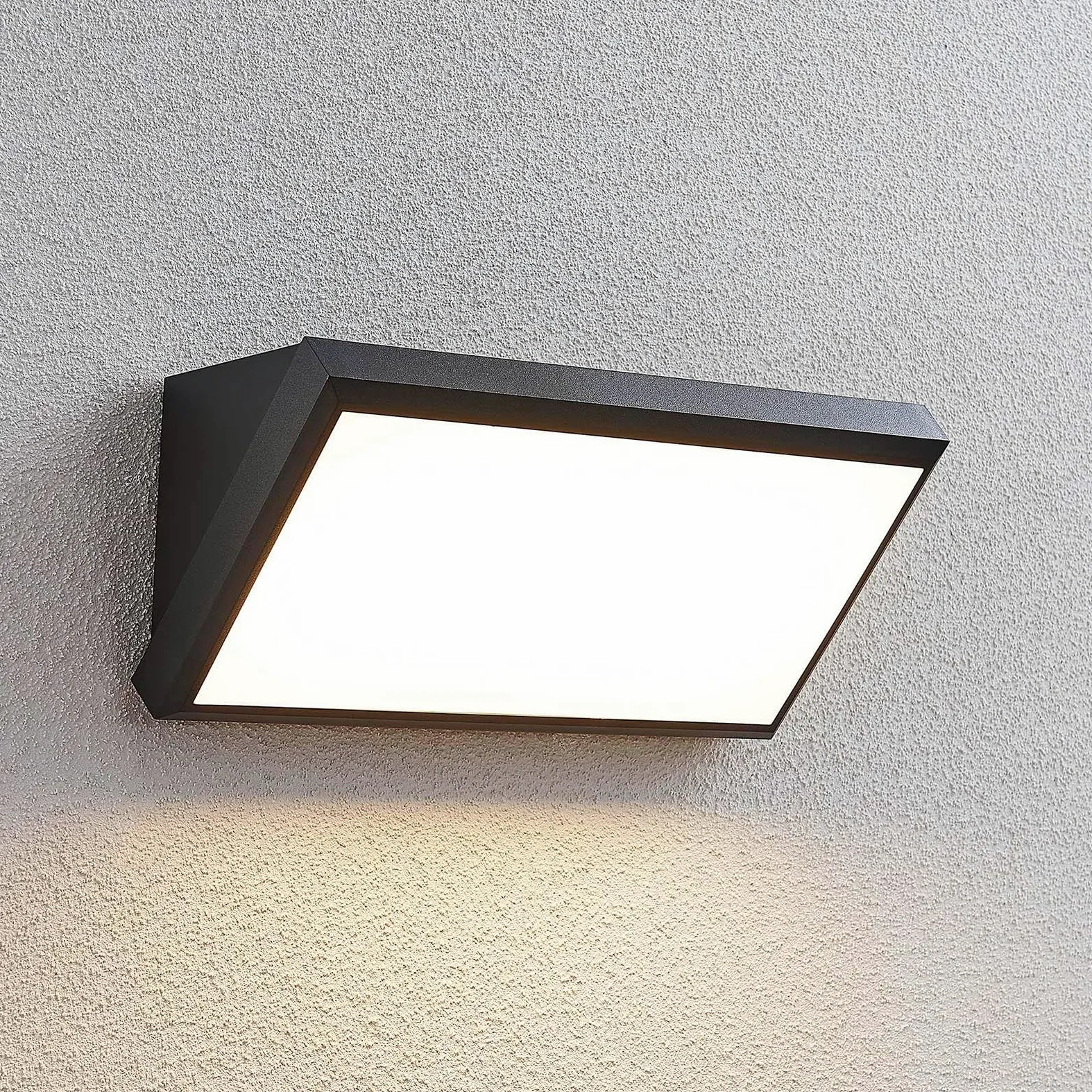 Lindby Applique LED da esterni (Moderno) colore Nero, lampadina inclusa applique lampada outdoor per facciata/parete terrazzo e