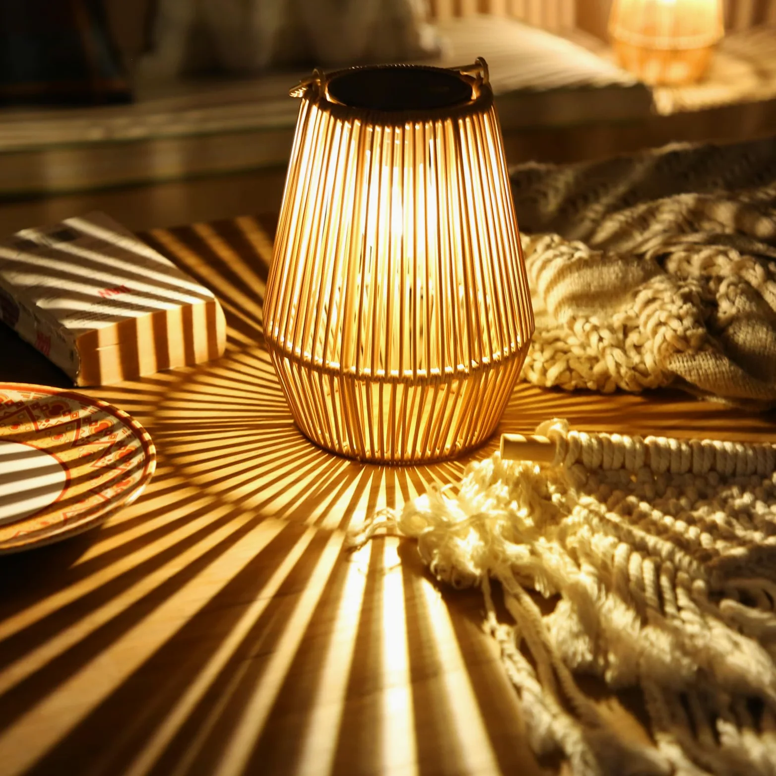 Lanterne da Esterno, KagoLing Lanterne Solari da Esterno 1 Pezzi IP65 Impermeabile Lampada Solare da Giardino per Natale Feste Decorazioni natalizie