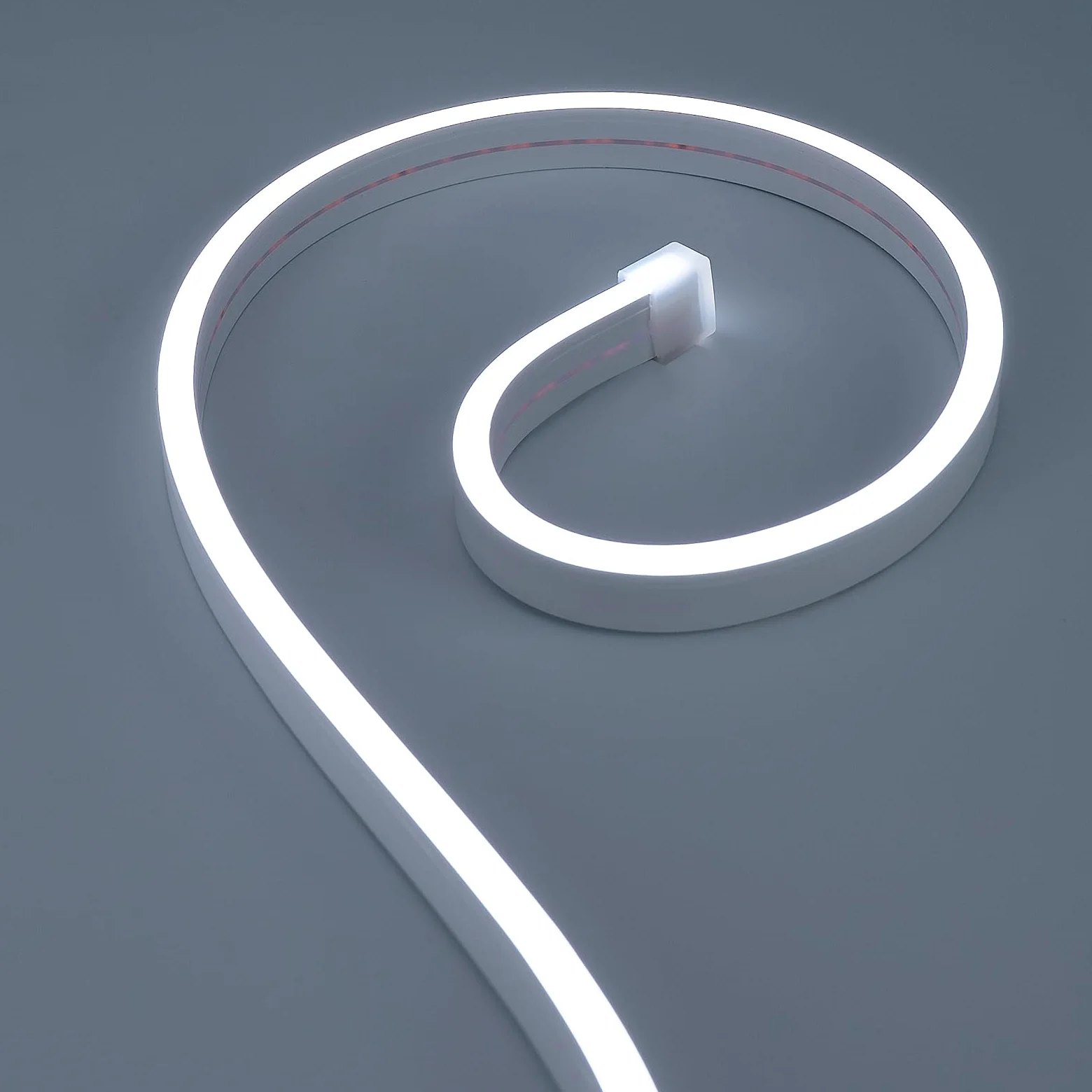 JOYLIT 24V Neon Striscia LED 5M 6000K Bianco Freddo, 6x12MM Flessibile Neon LED Strisce Silicone CRI 90+ IP67 Impermeabile Senza Punti Strip LED Per Cucina, Giardino (Alimentazione Non Inclusa)