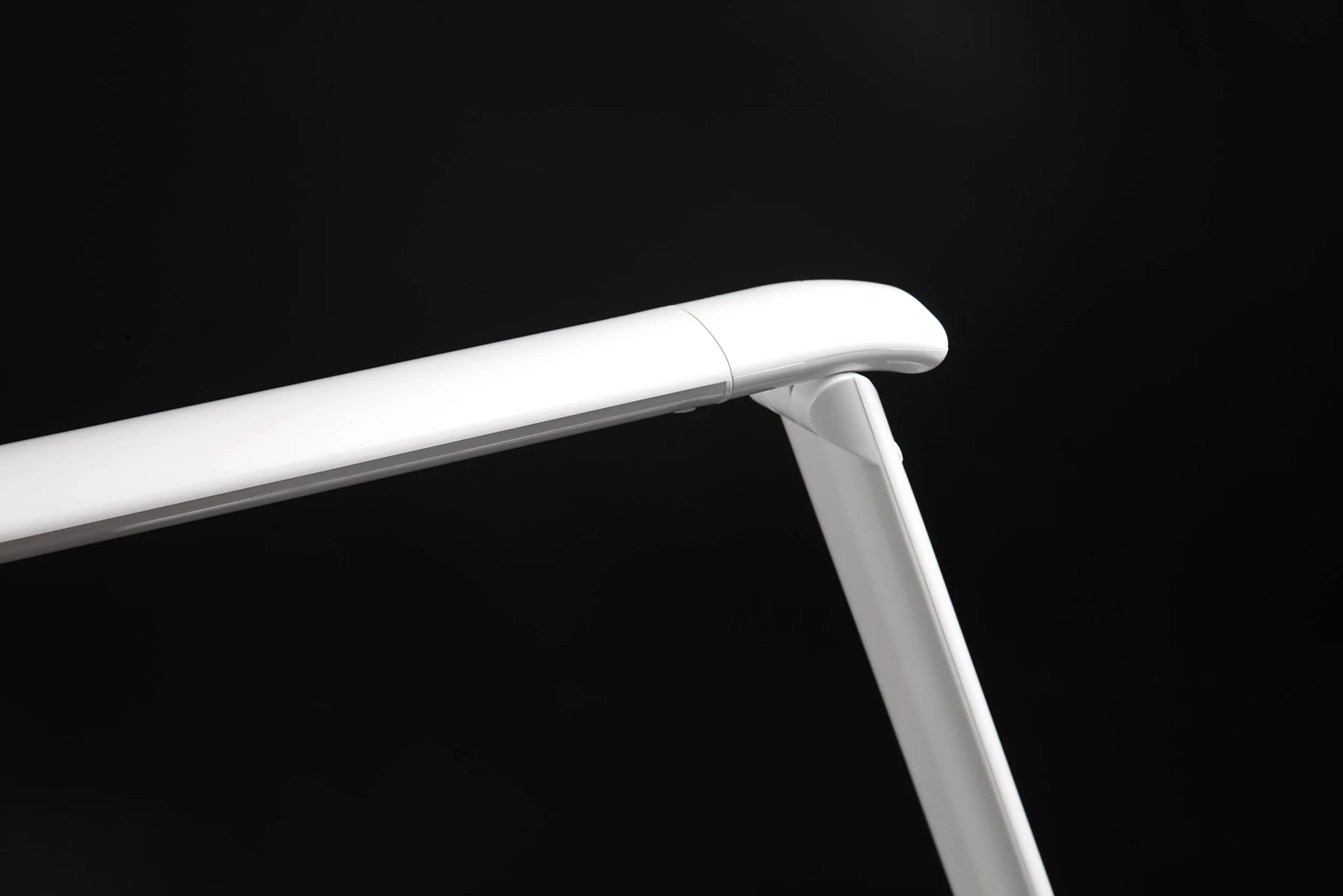Solight Lampada da tavolo a LED, dimmerabile, 9 W, temperatura colore regolabile, USB, bianco lucido, 9 W