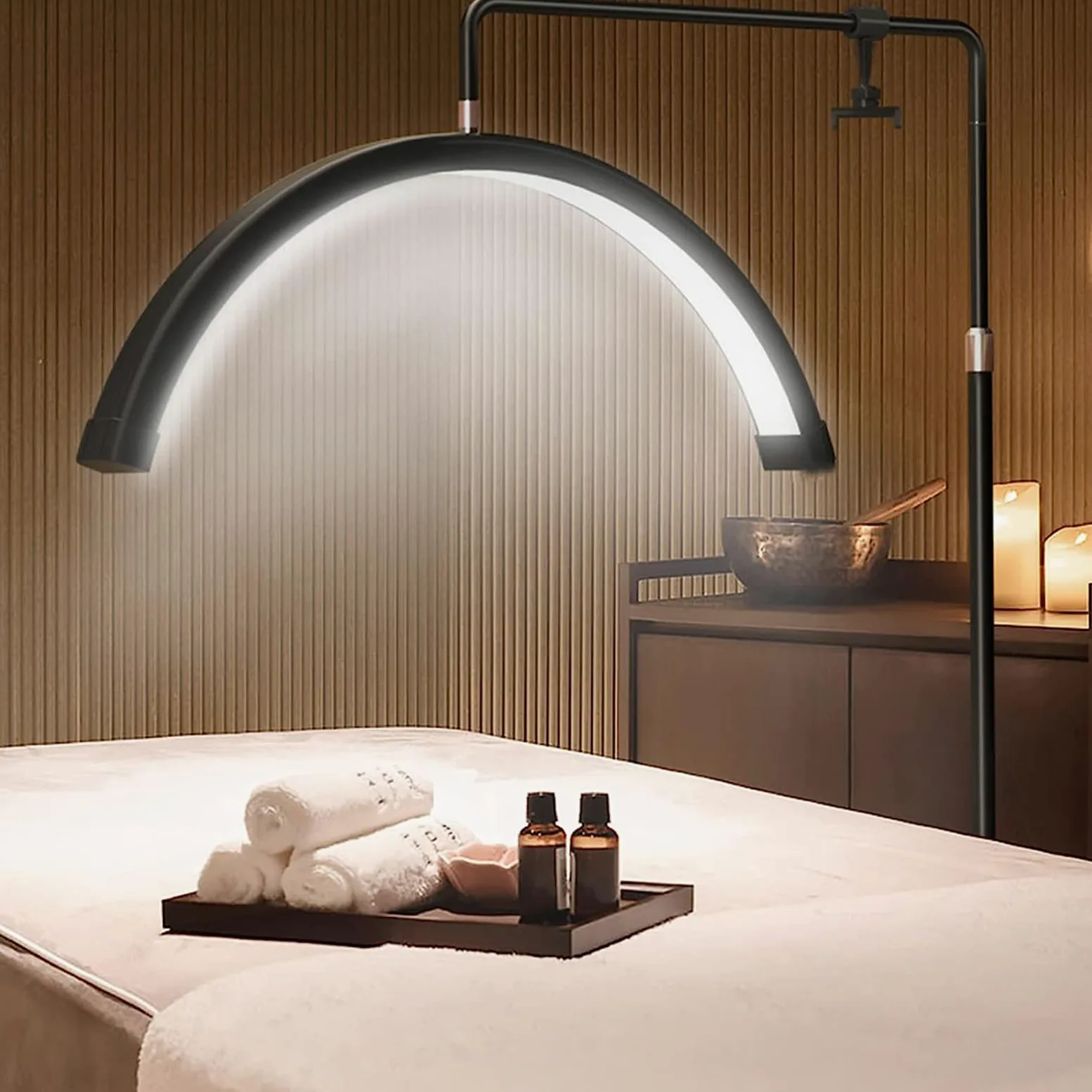 Lampada Da Terra Per L'estensione Delle Ciglia, Luce Di Bellezza Mezzaluna LED Per Ciglia, Lampada Per Massaggi E Relax, Dimmerabile 3200K-5600K Con Altezza Regolabile Con Supporto Per Telefono