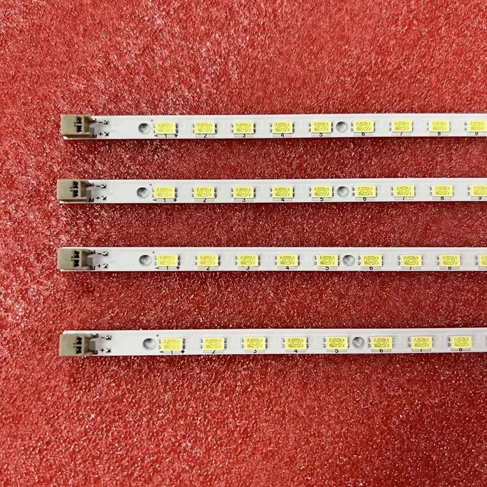 4 pz/Set Striscia di Retroilluminazione A LED 56LED Compatibile for TV LCD-52LX830A LCD-52LX530A SLED 2011SSP52 56