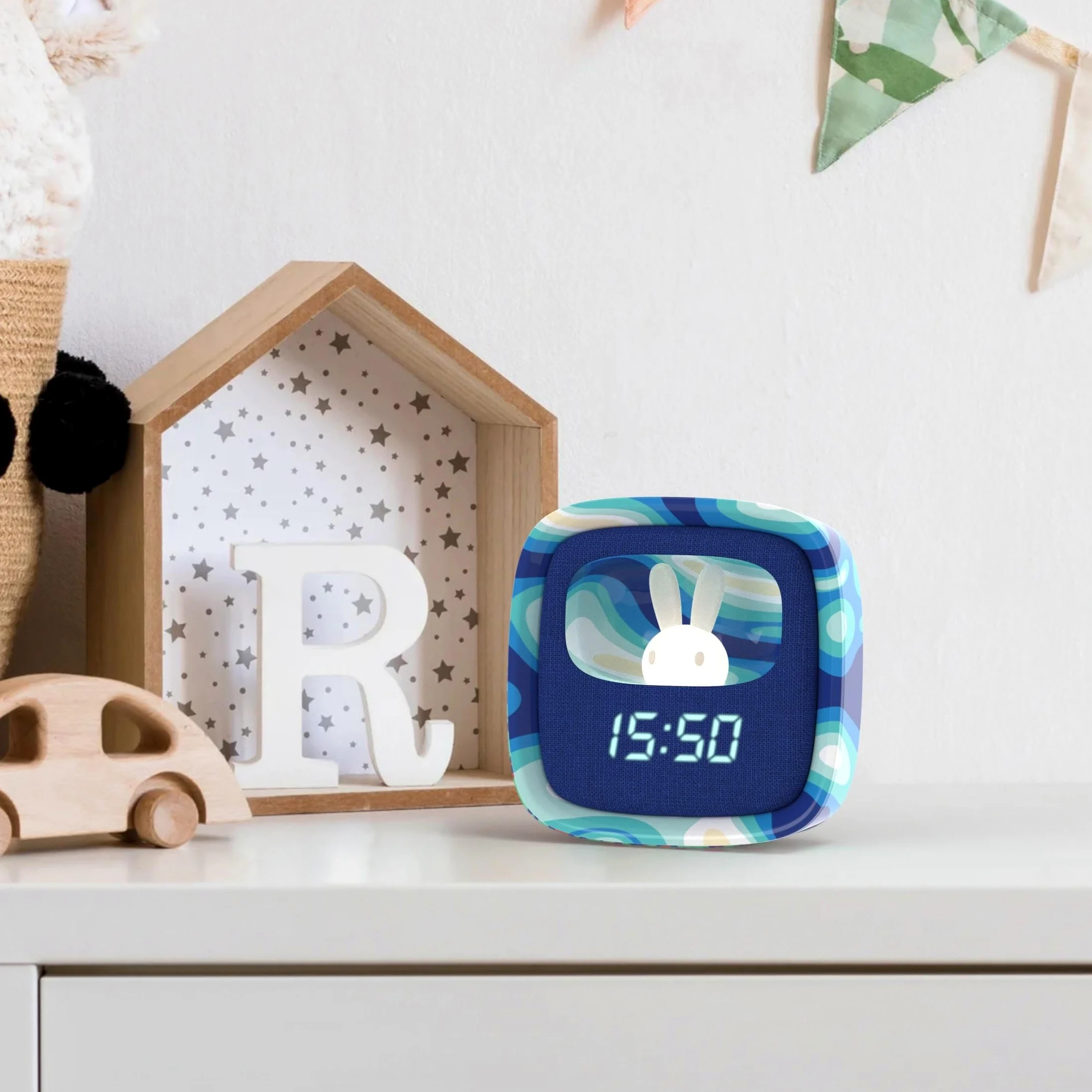 Billy Clock - Sveglia e luce notturna per bambini, telaio in plastica soft-touch, programmazione data, ora e 3 allarmi, blu waves, mob