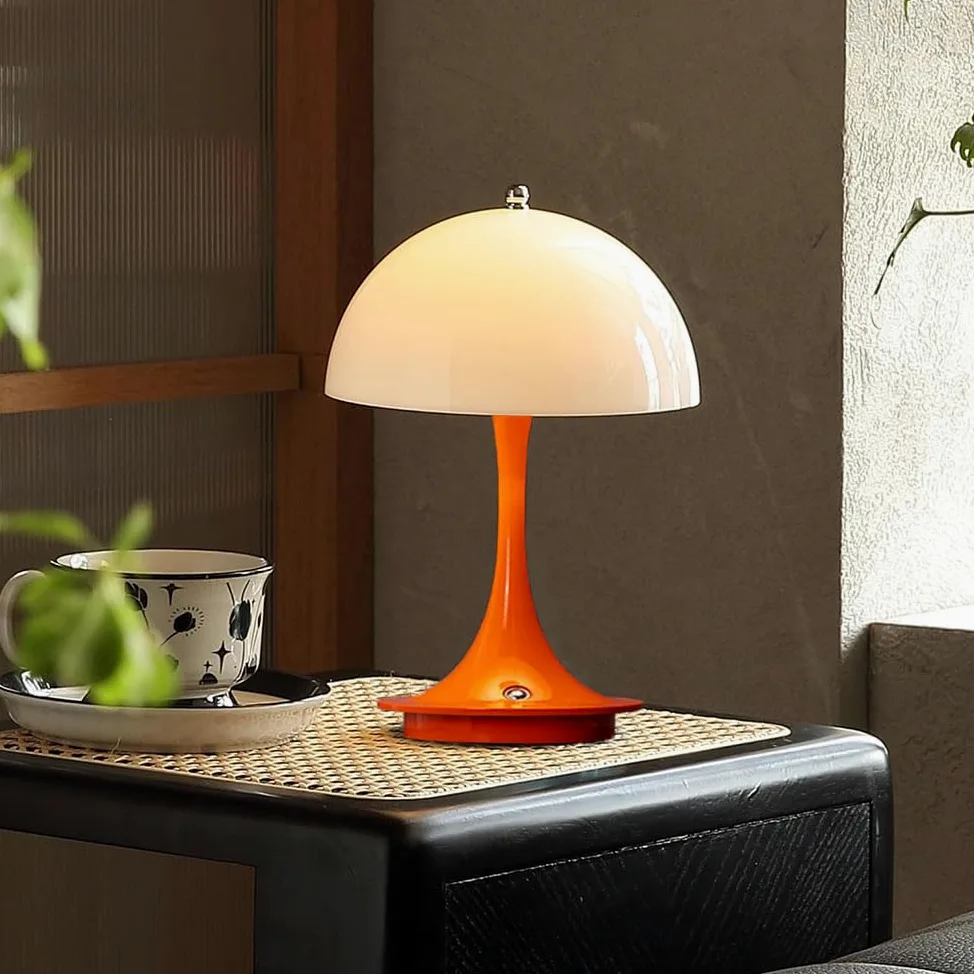 Lampada da tavolo a LED Senza fili Batteria Fungo Lampada da tavolo con Touch Dimmerabile Lampada da comodino Ricaricabile USB Lampada a fungo Moderna 3000K-6000K Luce da Scrivania a LED,Arancia