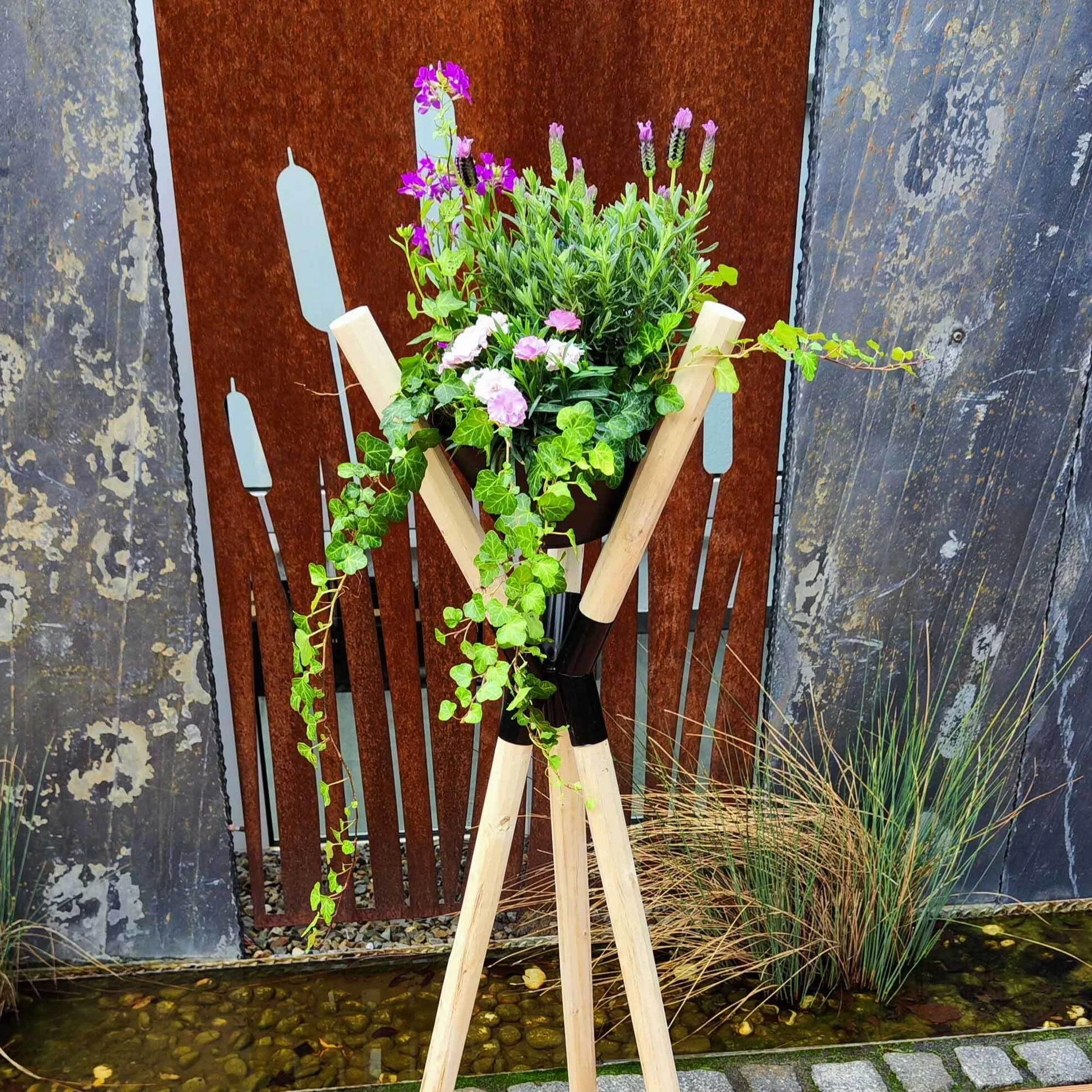 UNUS Fiaccola da giardino a tre zampe in legno, ricaricabile, per esterni
