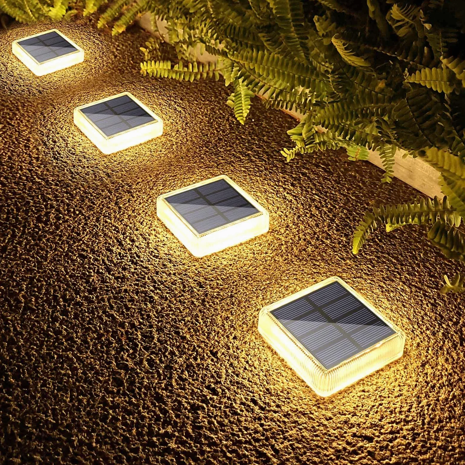 Lacasa Luci Solari Giardino, 4 Pezzi 30LM LED Lampada Solare da Esterno IP68 Impermeabile Luci per Sentieri Auto On/Off Luce Solare per Ponte Passo Vialetto Scale, Bianco Caldo 2700K Quadrato