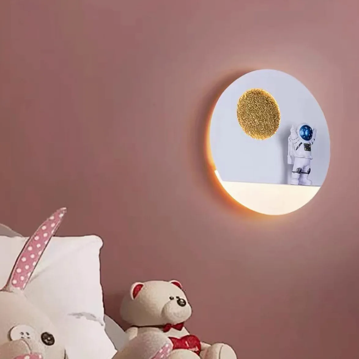 Lampada da parete LED Bambini con Telecomando, 12W Moderna Applique da Parete Astronauta Lampada da Comodino Cameretta Bambini per Ragazzi Ragazze Camera da Letto Metallo Lampada a Muro (A2)