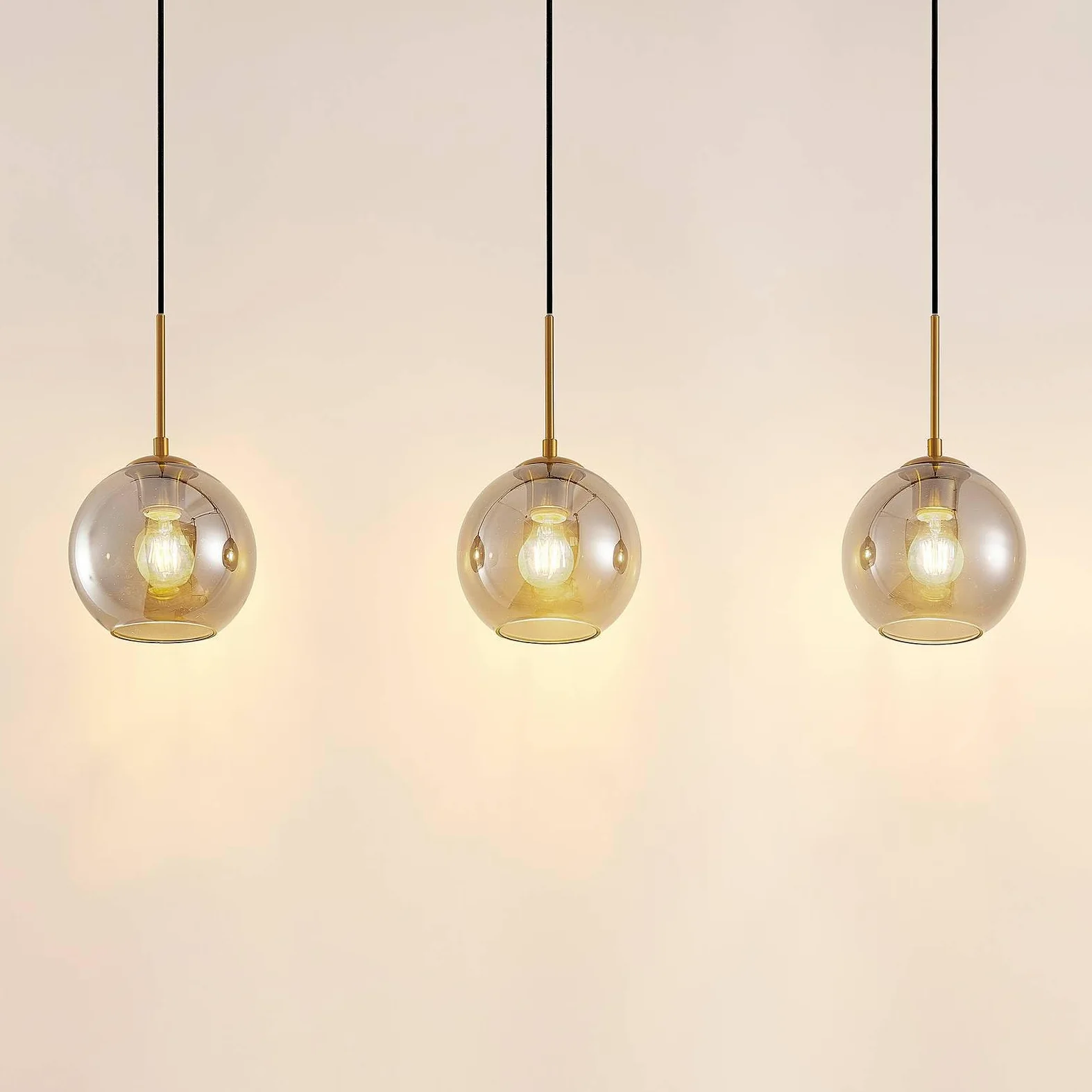 Lindby Lampadario a Sospensione Moderno 3 Sfere in Vetro Fumè, Luci E27 Sospeso Bolle per Cucina Sala da Pranzo Soggiorno Tavolo Ristorante Metallo 110 cm