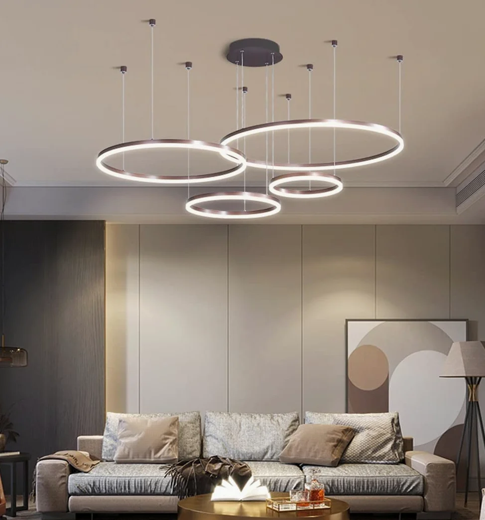 Moderna lampada a sospensione a LED, 4 anelli collezione di vernice oro, applique a sospensione a luce regolabile Lampadario a soffitto moderno, dimmerabile con telecomando 3000K-6000K - 68W (