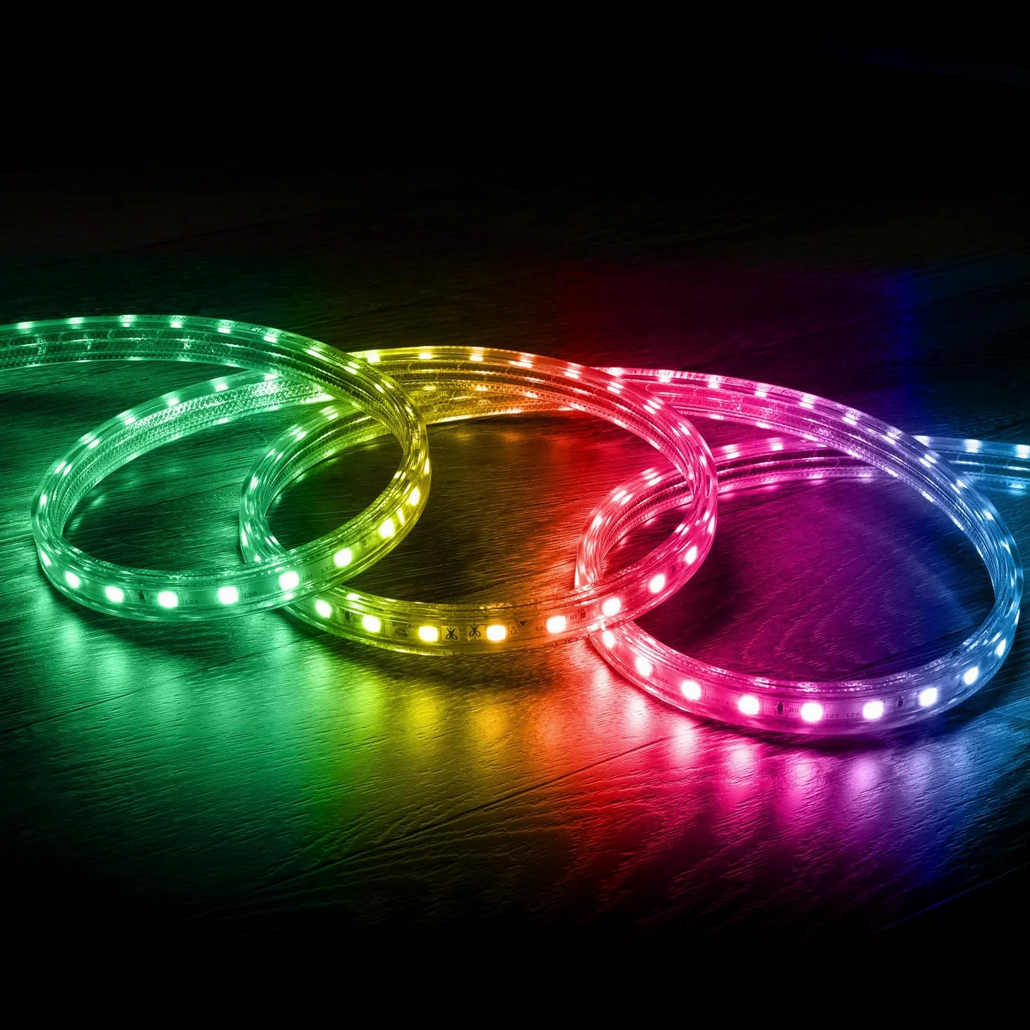 LEDKIA LIGHTING Bobina Striscia LED Dimmerabile 220V AC 60 LED/m 50m RGB IP65 Larghezza 16mm Taglio ad ogni 100cm 50 m120º