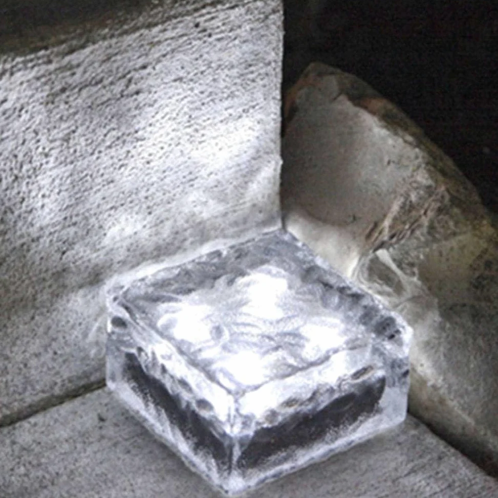 Set di 4 luci a LED a energia solare per esterni, a forma di mattoni, ricaricabili, automatiche, dal tramonto all'alba, in vetro, impermeabili, per giardino, patio, vialetto (luce bianca)