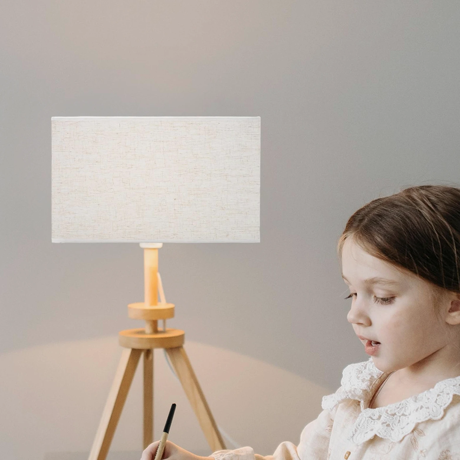 Paralume e Ferro Rettangolare in Lino Beige Protezione Luce, Facile da Installare per Arredamento Elegante e Moderno per Lampada da Tavolo