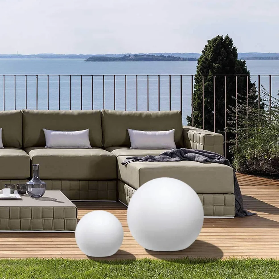 BAKAJI Lampada Design Sfera da Giardino Diametro 40 cm Luce Illuminazione Esterno da Terra o Tavolo Attacco E27 Lampadina Max 25W Colore Bianco con Picchetti di Fissaggio al Terreno (40 cm)