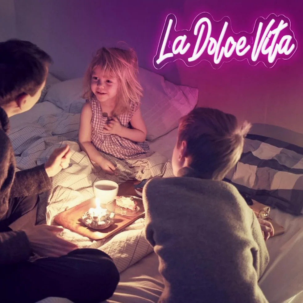 La Dolce Vita Targa neon per decorazione da parete, idea regalo per matrimoni, feste e compleanni, pratiche luci al neon a LED per la decorazione della casa