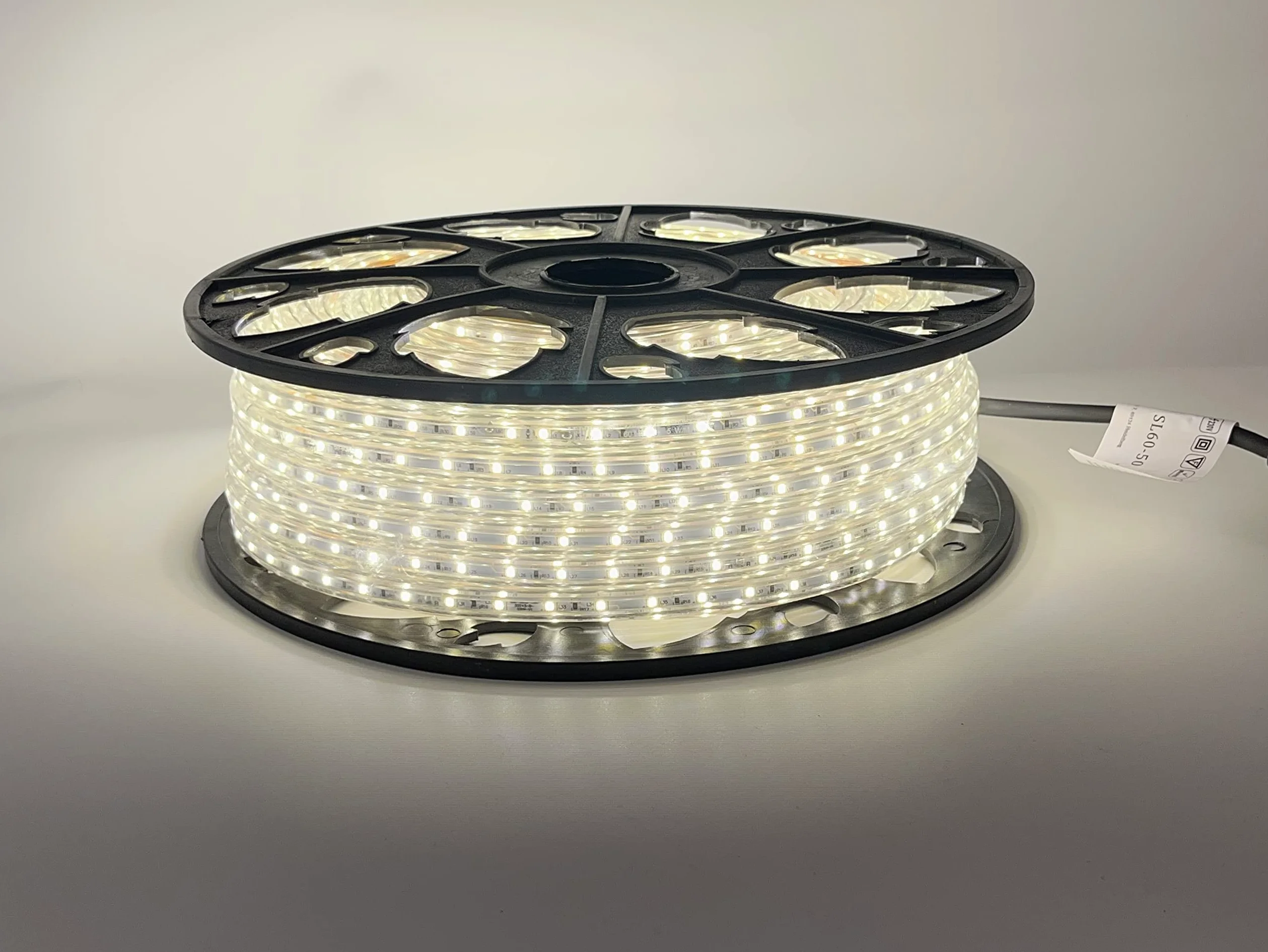 Profi Serie - Striscia LED 50m con silicone, esterno e interno, 220V-240V, SMD2835, 60LED/m, bianco caldo 3000K, dimmerabile, IP65, luce continua, per edilizia, impresa, progetto