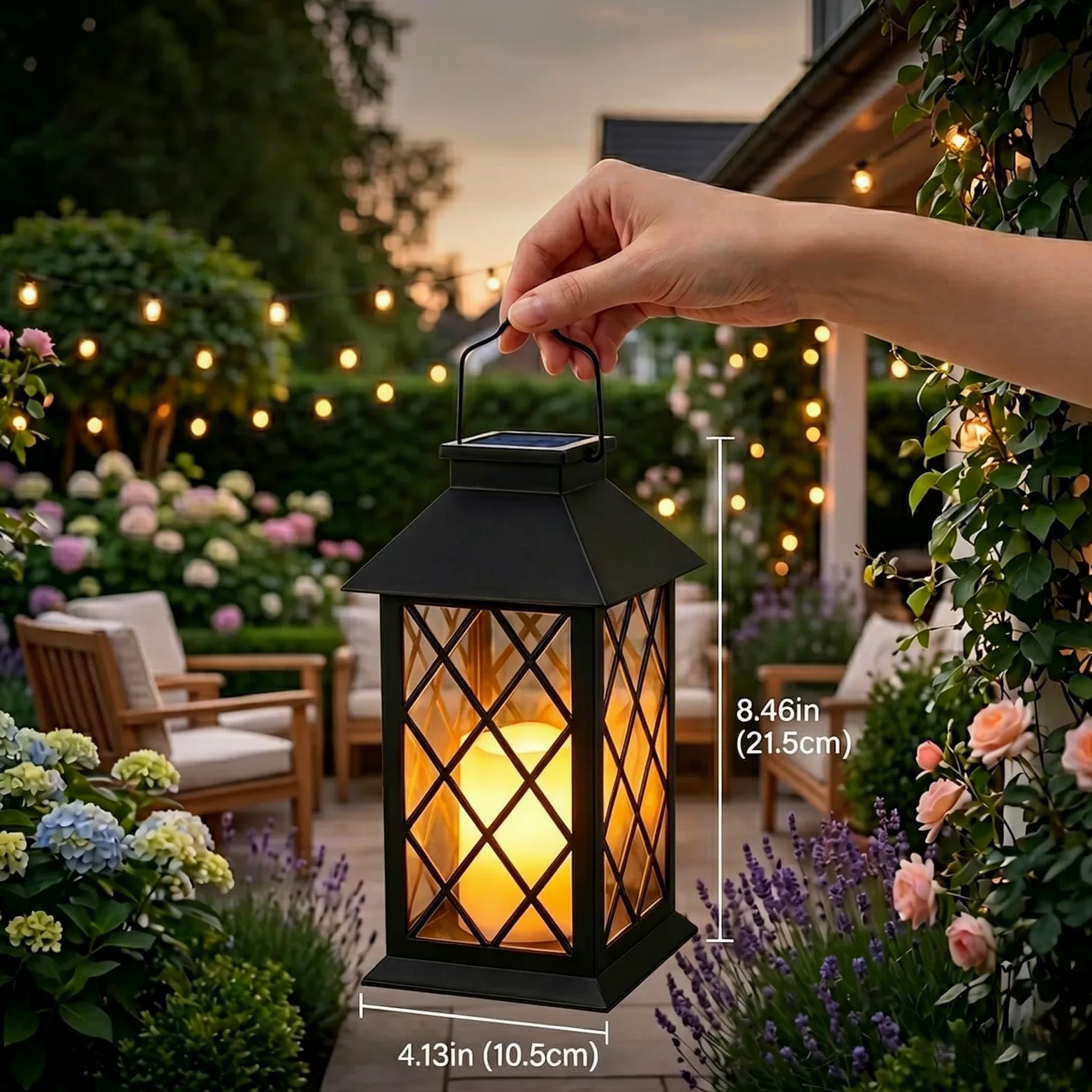 Yowin Lanterne da Esterno 2 Pezzi 22cm Grande Lanterna Solare da Giardino con Candele Tremolante, Vetro Temperato, Lampada Solari da Appendere Impermeabile Lampade da Tavolo per Balconi - Nero