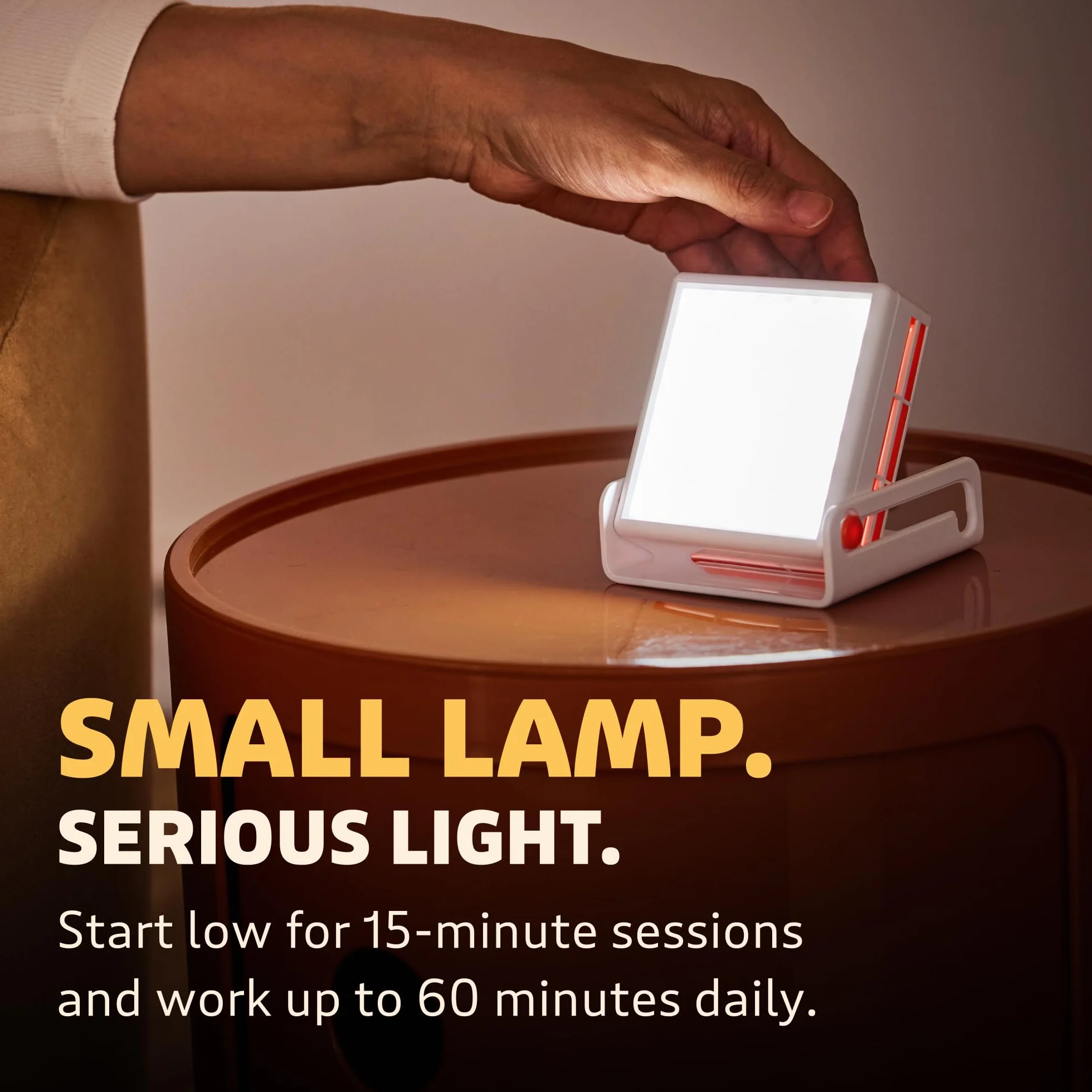 Circadian Optics Luxy - Lampada da scrivania per terapia della luce, come si vede sul serbatoio degli squali, 10.000 lux, senza raggi UV, a spettro completo, ultra compatta e portatile, lampada solare